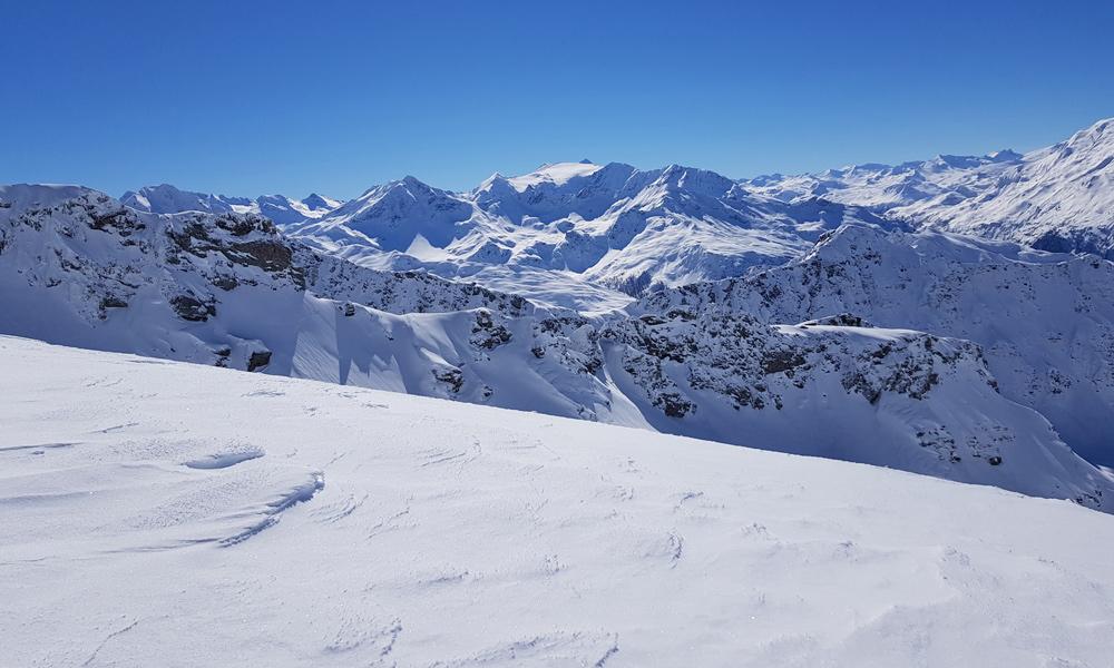 Panoramablick vom Mont Valaisan im Skigebiet La Rosière