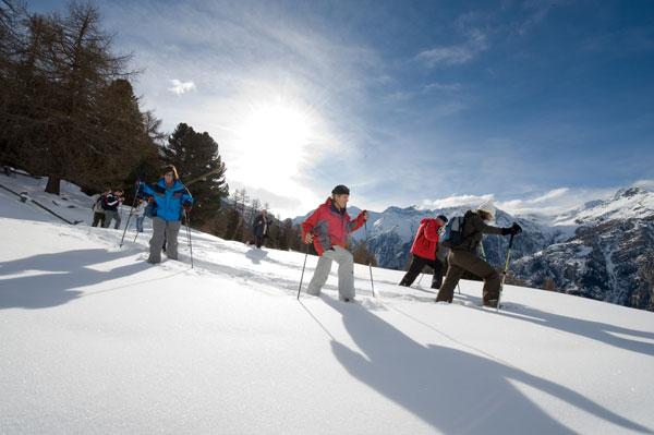 Schneeschuhwandern im Skigebiet Grächen