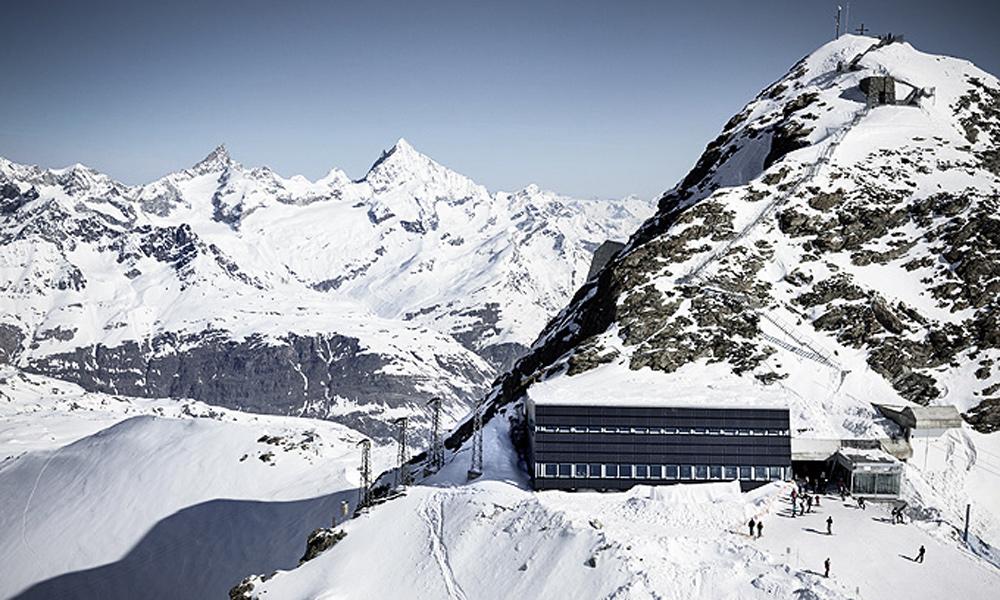 Restaurant Outside in Matterhorn Ski Paradise