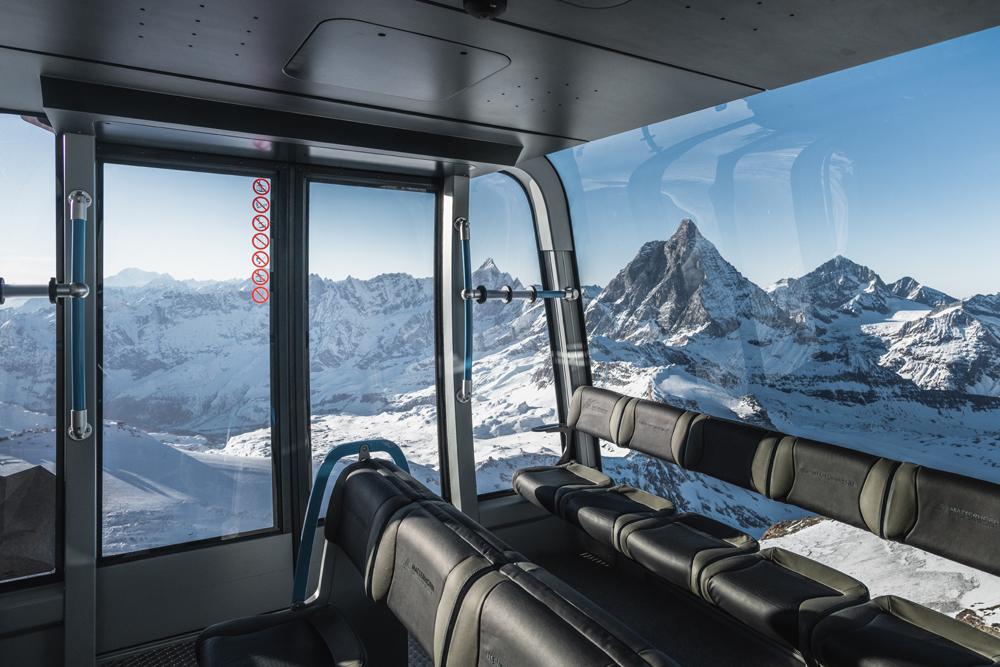 Gondel des Glacier Rides im Skigebiet Matterhorn Ski Paradise