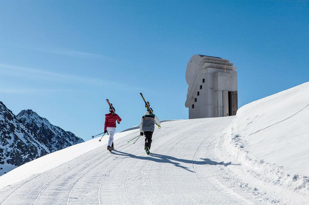 Kapelle des weißen Lichts im Skigebiet Pitztaler Gletscher