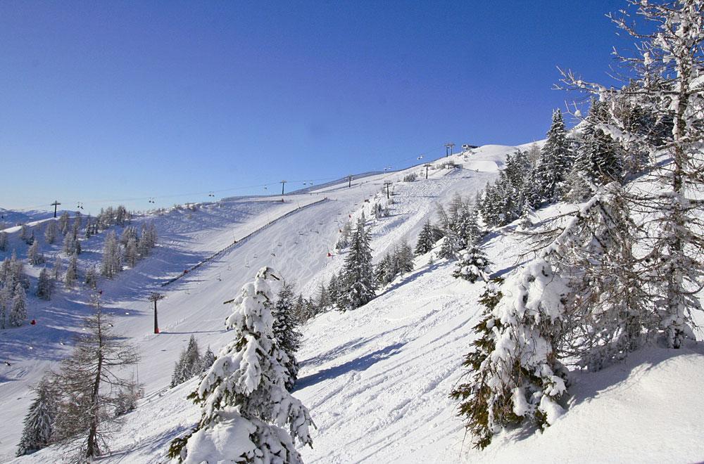 Verschneite Landschaft im Skigebiet Katschberg