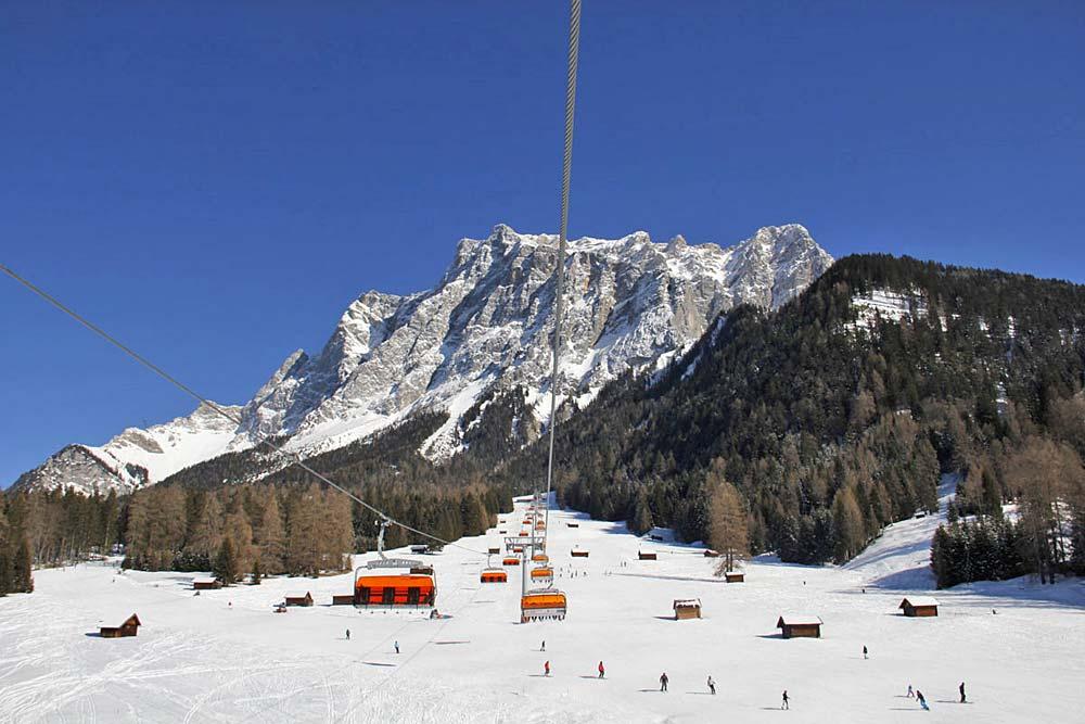 Sessellift im Skigebiet Ehrwalder Wettersteinbahnen
