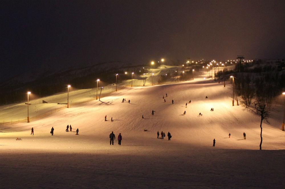 Nachtskifahren im Skigebiet Hovden