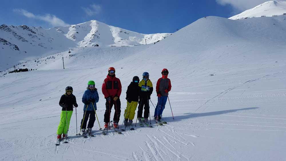 Familienspaß auf den Pisten  im Skigebiet Marmot Basin