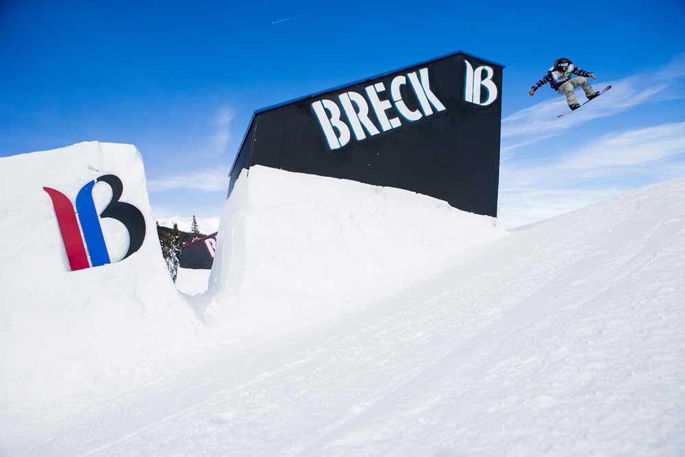 Snowboardjump in Breckenridge