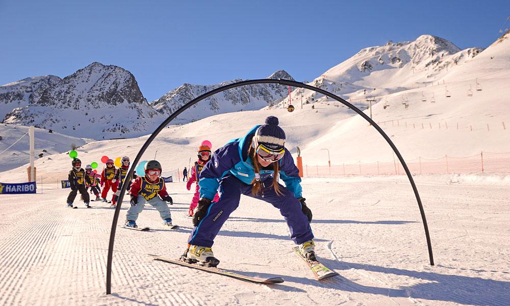 Skifahren lernen im Kinderland
