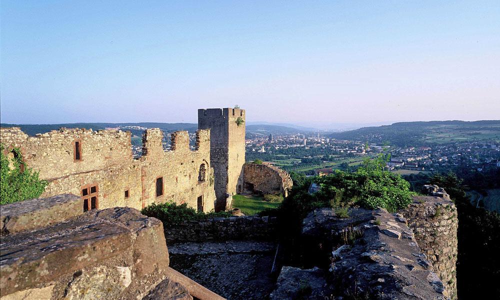 Blick auf Lörrach von der Burg Rötteln