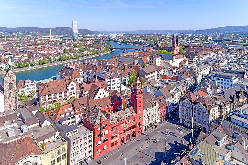 Luftaufnahme des Rathauses Basel