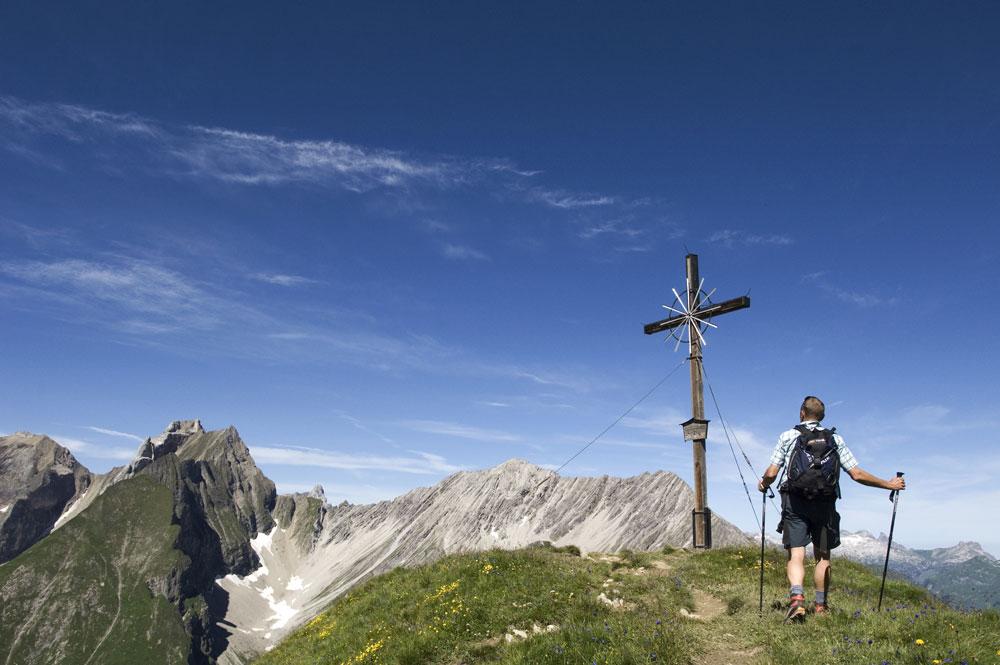 Gipfelkreuz im Lechtal