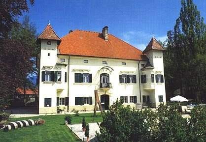 Schloss-Ebenau, Feistritz