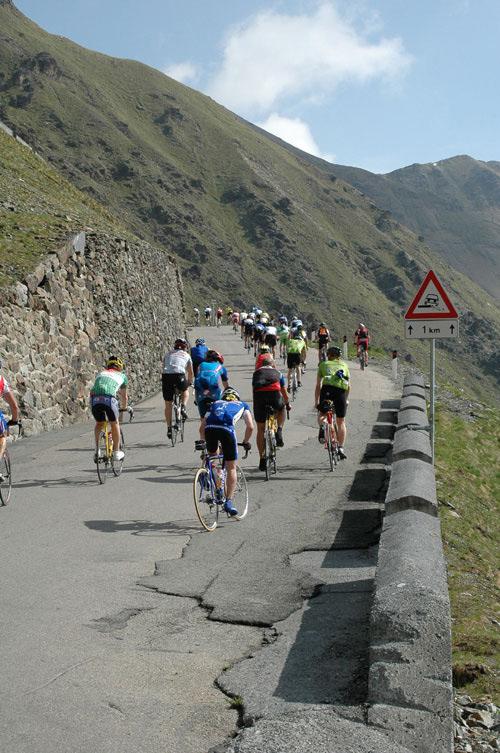 Radsportwoche in Nauders -Etappe mit steilem Anstieg